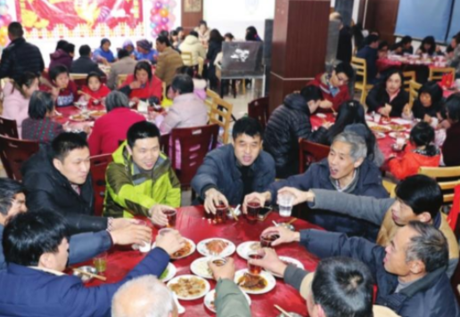 我坐小孩那桌是什么意思