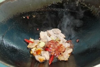 美食系列：好吃的牛肉面做法