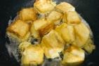 油炸鸡蛋裹豆腐