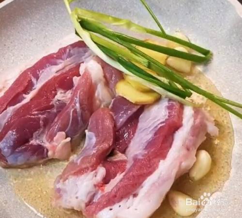 叉烧肉盖饭怎么做?