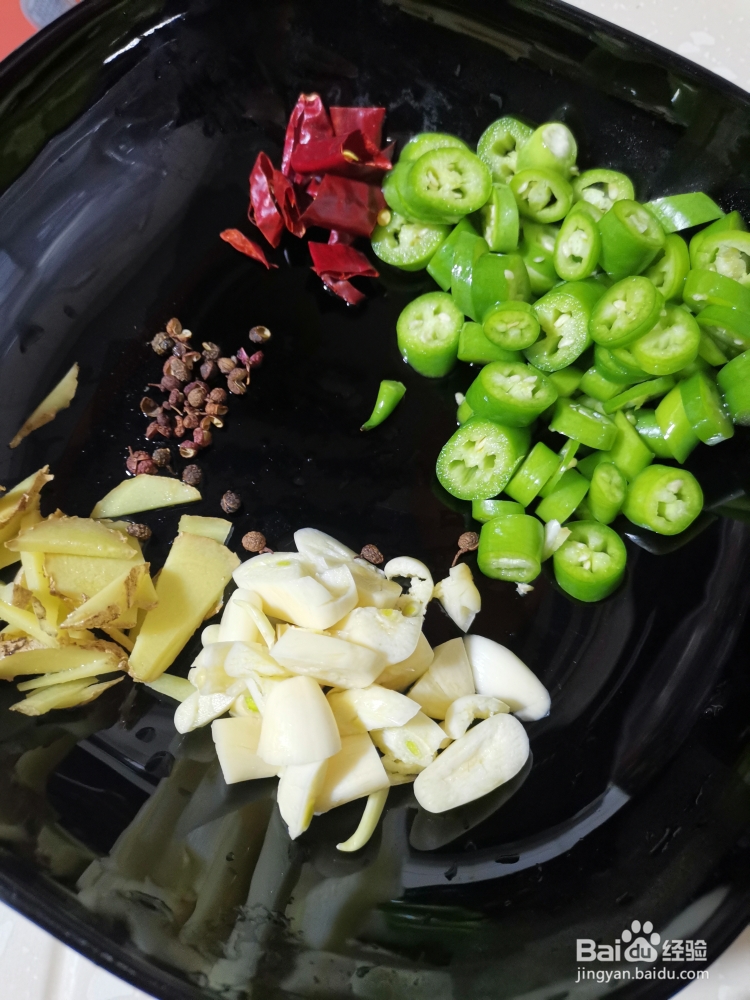 怎么做肉墩墩的红烧耗儿鱼?