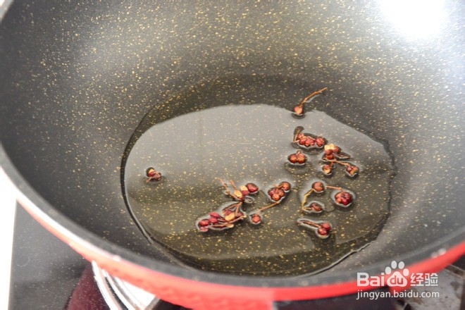 如何做凉拌苜蓿？