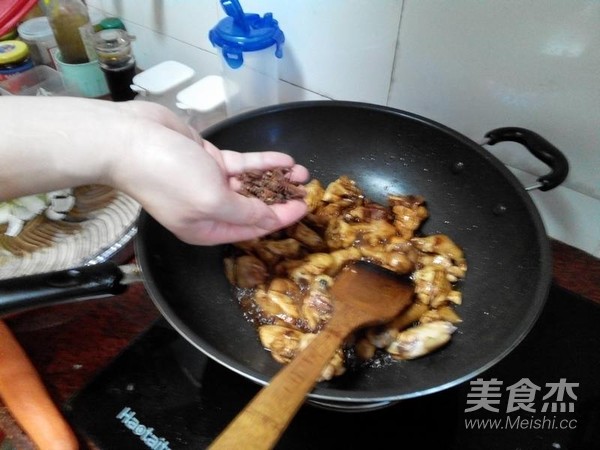 大盘鸡盖面的做法