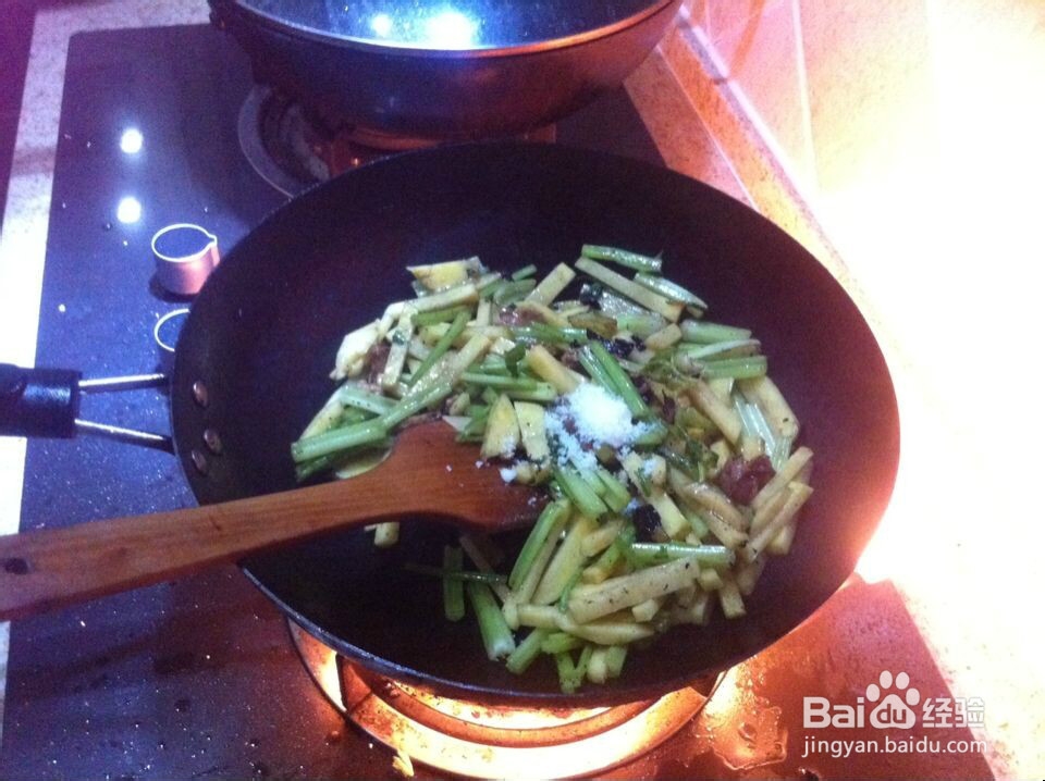 芹菜炒土豆，平淡的小幸福