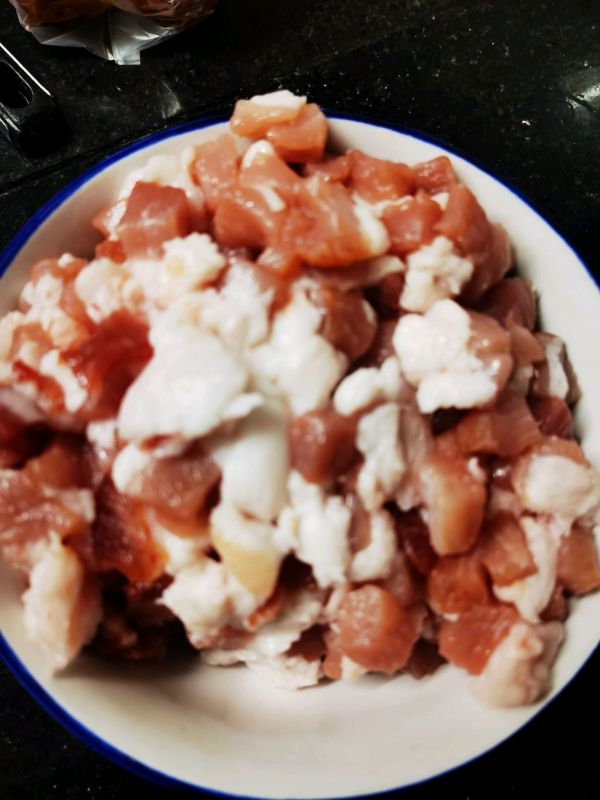秘制肉丁油辣椒