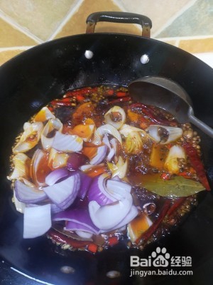 糯香鸭掌干锅怎么做