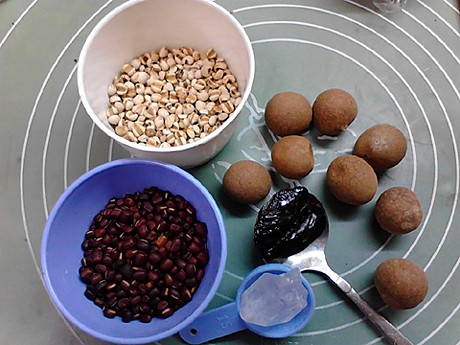 红豆薏米桂圆汤