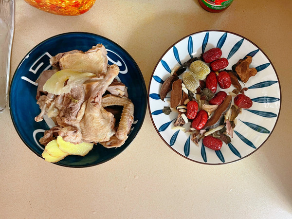 鸽子灵芝金线莲养肝汤