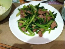家常炒之肉片青骨菜