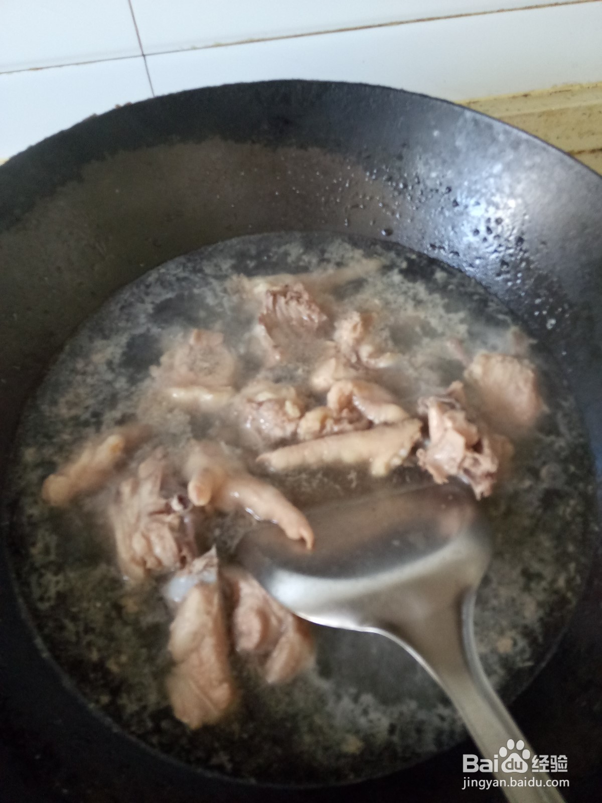 砂锅鸡子炖土豆