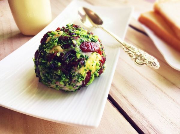 西兰花山药沙拉球