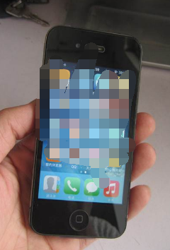iphone4怎么取膜