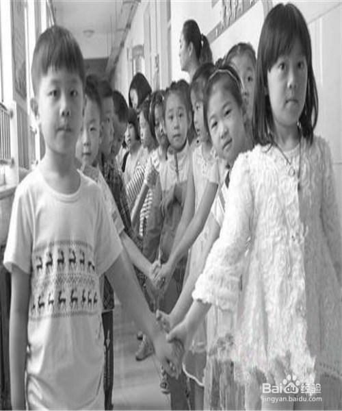 学生要求换座位怎么办