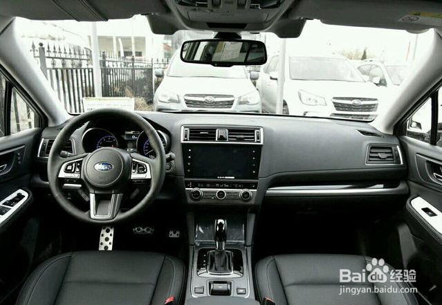 帕萨特躲着它!车长近5米,纯进口才卖20万