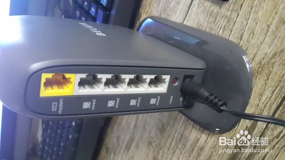 家里WIFI密码怎样用手机找回?