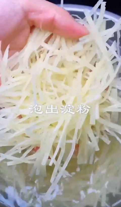 如何制作凉拌三丝?