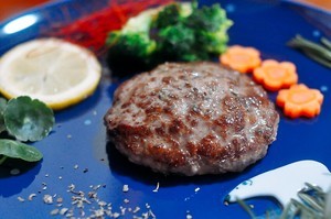 冷冻牛肉饼怎么煎