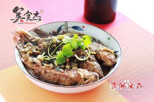 雪菜烧红眼鱼的做法