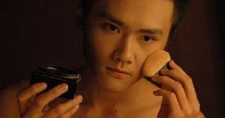 男士如何化彩妆