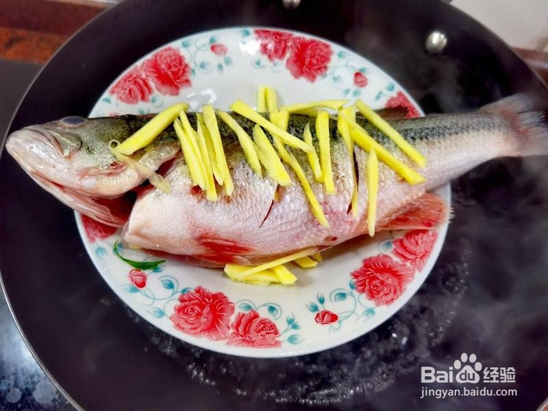 家常清蒸鲈鱼的做法