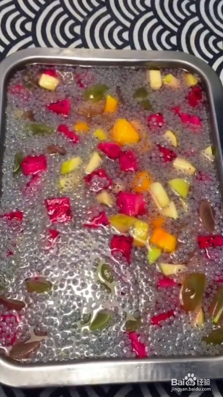 如何制作好吃又好喝的气泡水果兰香子？