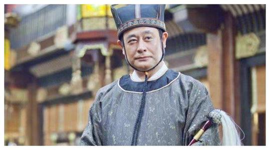 为什么古代的太监拿着拂尘