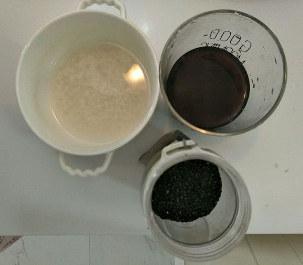 黑芝麻黑豆米糊