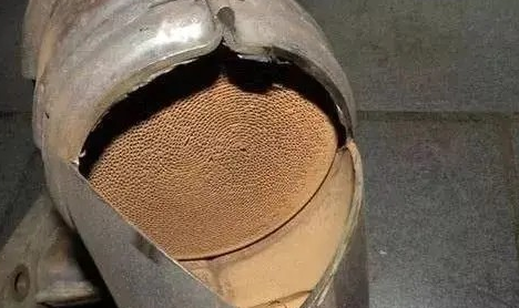 三元催化器什么部分值钱