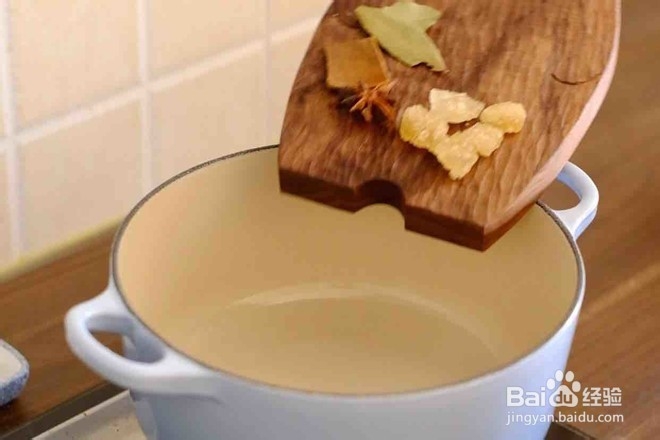 鲍鱼烧排骨的做法