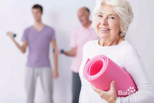 奶奶能举80斤水缸，老年人如何做健身运动？