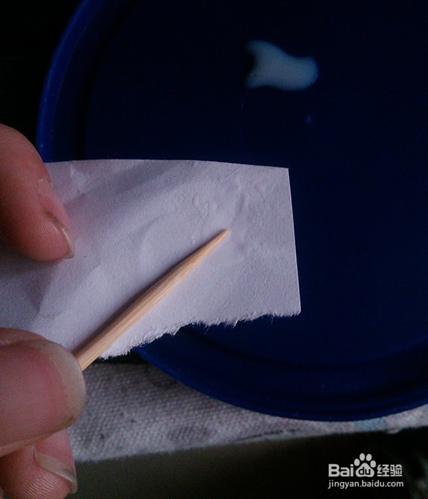 白乳胶的使用方法之如何使纸张不皱缩？