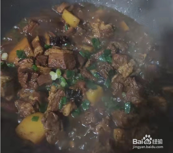 土豆块烧牛腩