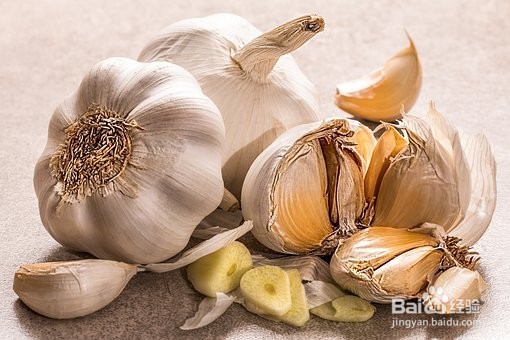 大蒜对身体有什么好处，与什么食物相克？