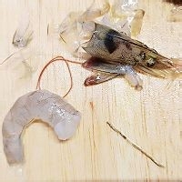 如何制作美味的鲜虾芝士春卷