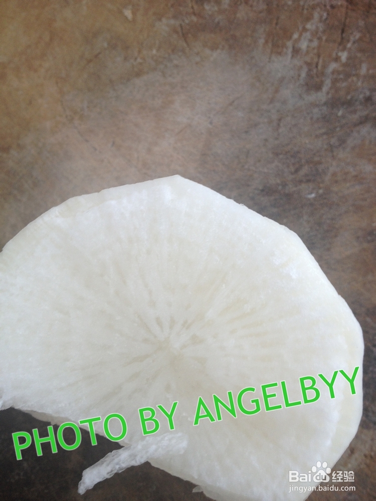 宝宝风热咳嗽食疗方之萝卜冰糖饮