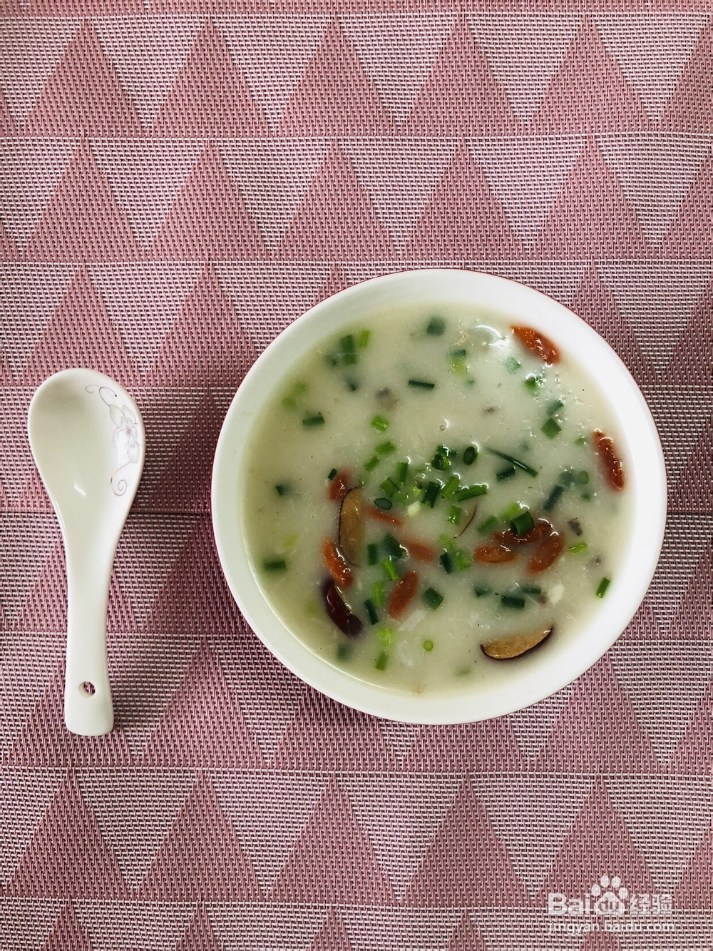 怎么简单的做鲫鱼山药粥?