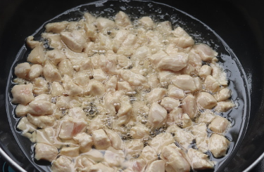 家庭版酱爆鸡丁