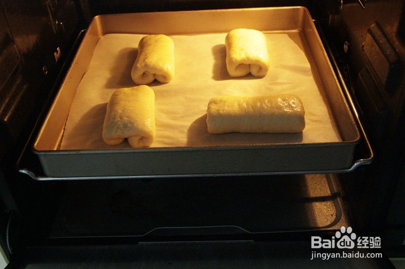 好吃简单的牛奶餐包做法教程