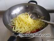 学做酸辣土豆丝