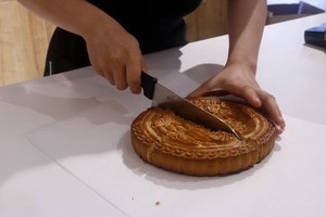 广式坚果月饼的做法