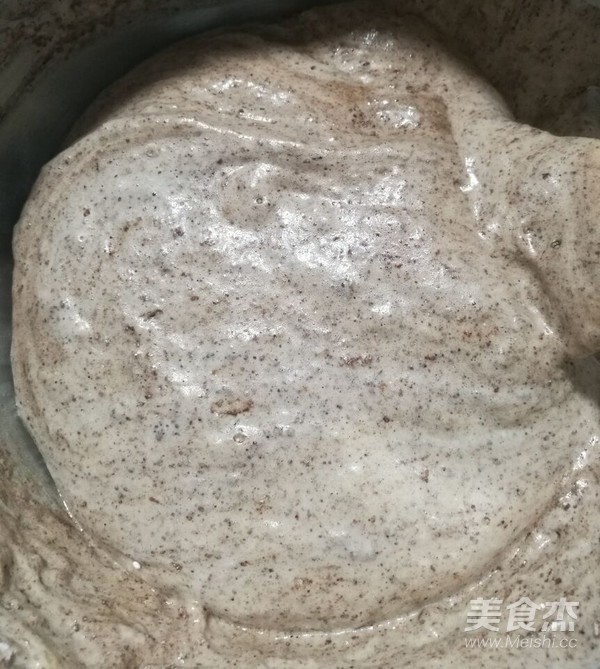 巧克力豆甜甜圈蛋糕