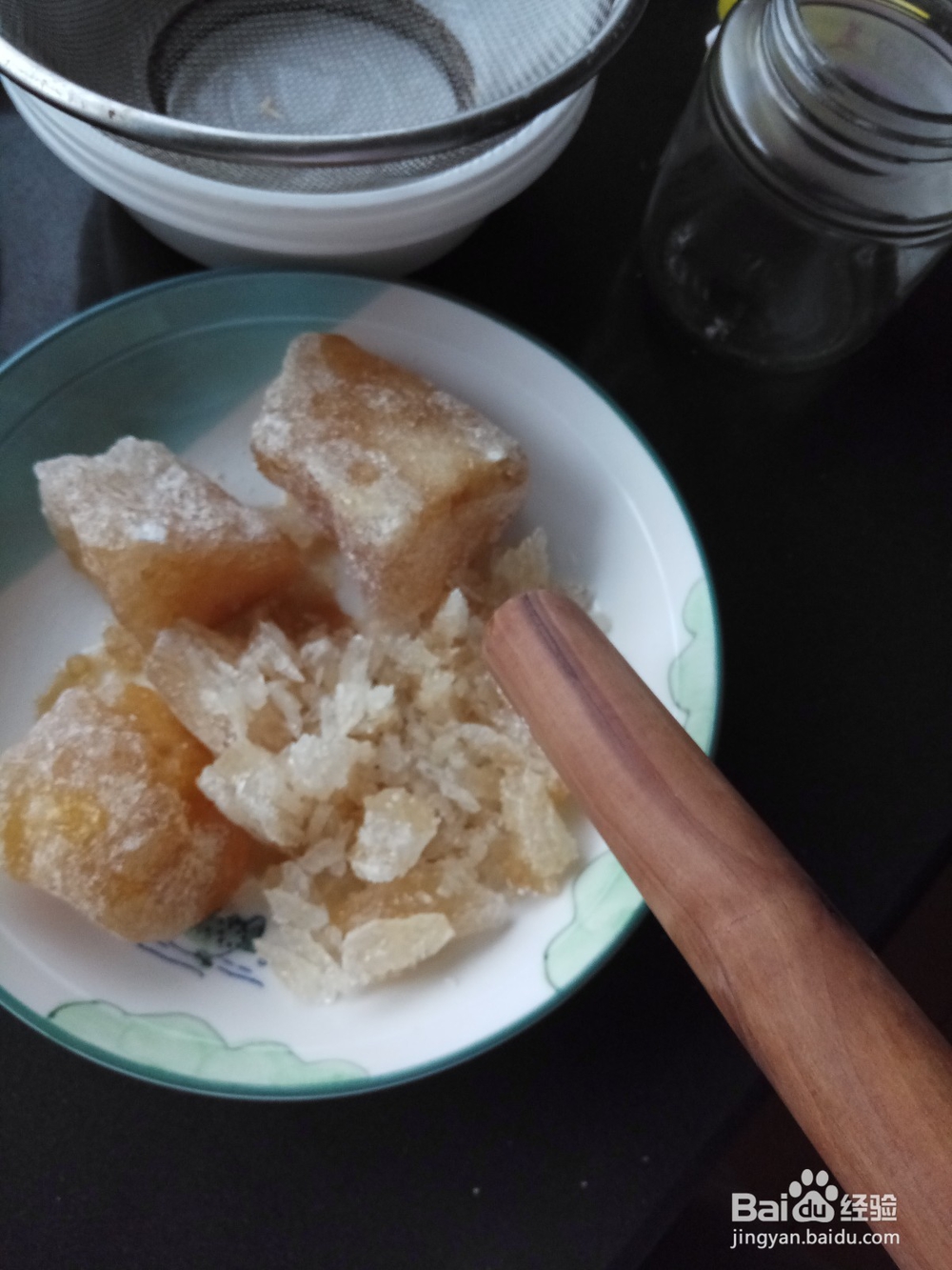 如何把大块冰糖弄碎？