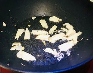 番茄鸡蛋、冬笋蘑菇青菜面特色做法