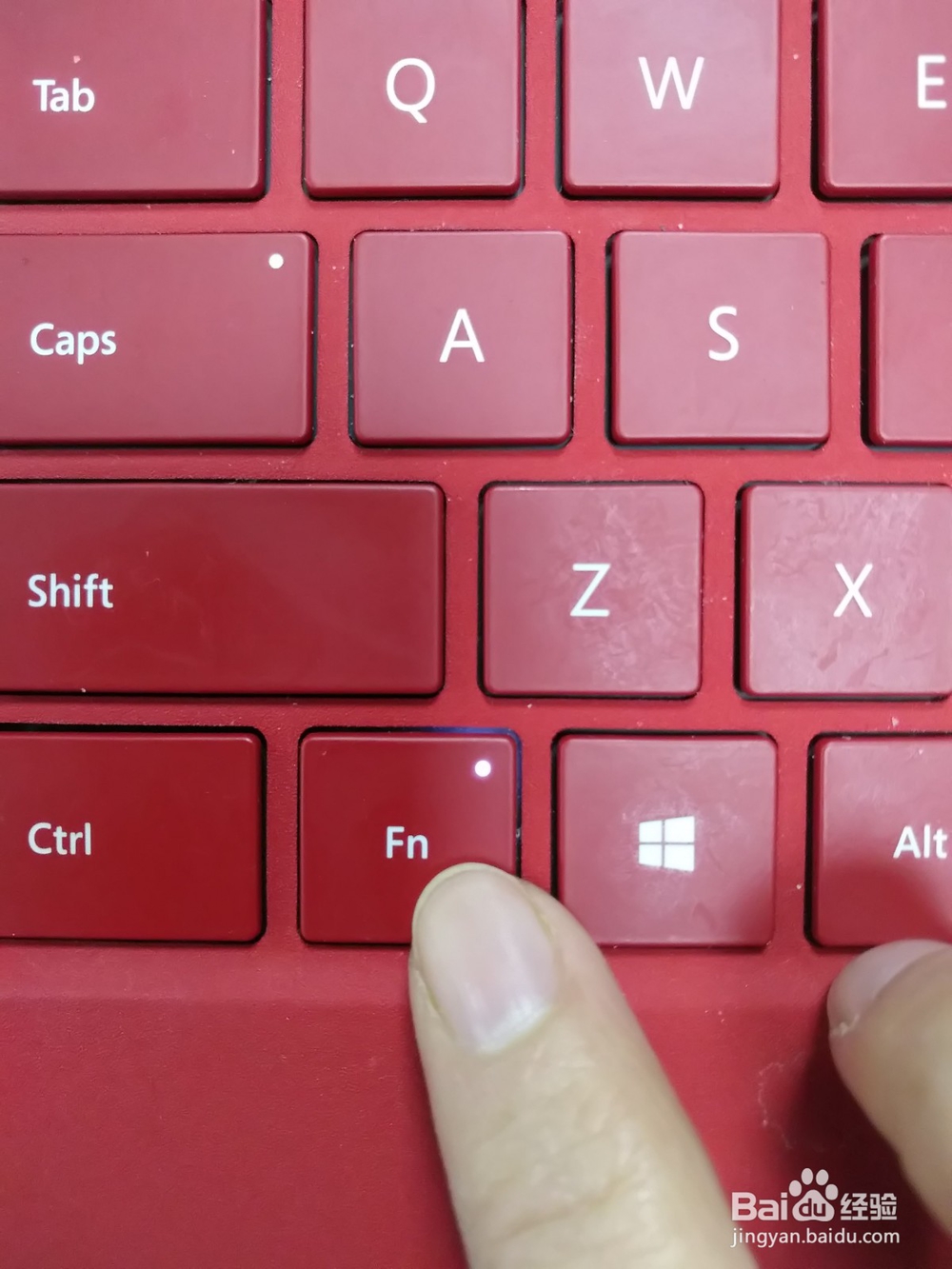 笔记本电脑如何分别批注Word自动生成的目录？