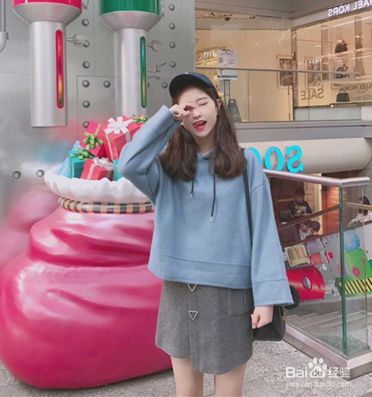 原宿风卫衣怎么搭配