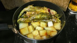 黄骨鱼焖冬瓜营养美味清淡的做法详细教程图解~