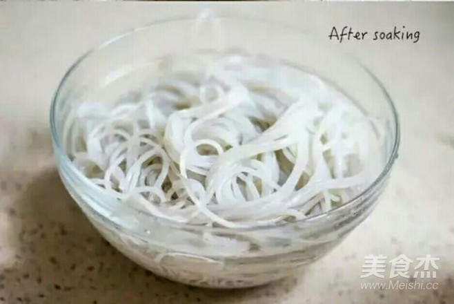 粉丝卷心菜的做法