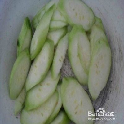 超强补水丝瓜柠檬牛奶面膜