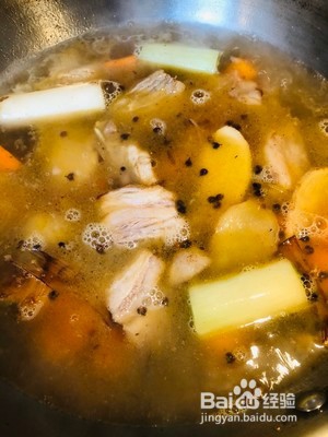 有营养的羊排胡萝卜汤