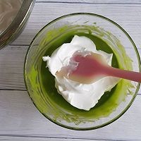 教你制作菠菜蛋糕卷